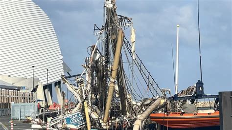 STS Leeuwin II destroyed following incident at Fremantle Port.